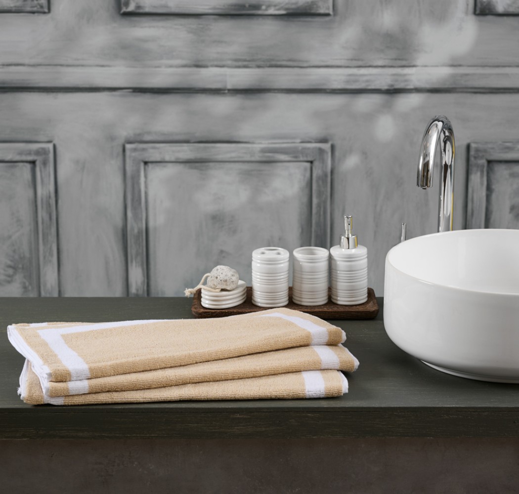 Roua Bathmat - Beige - White