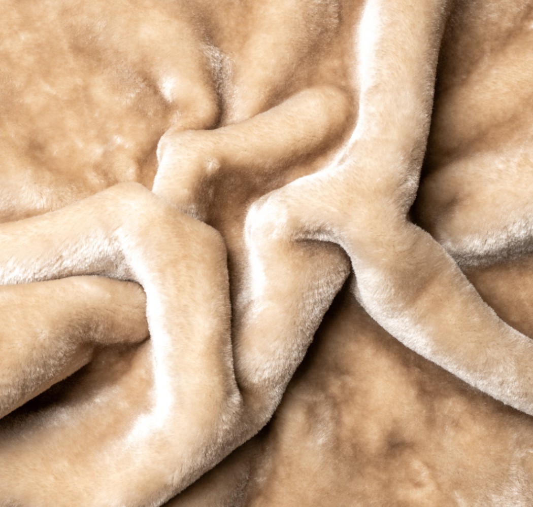Κουβέρτα Μονόχρωμη Βελούρ “Silk Touch” Beige