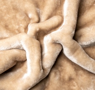 Κουβέρτα Μονόχρωμη Βελούρ “Silk Touch” Beige