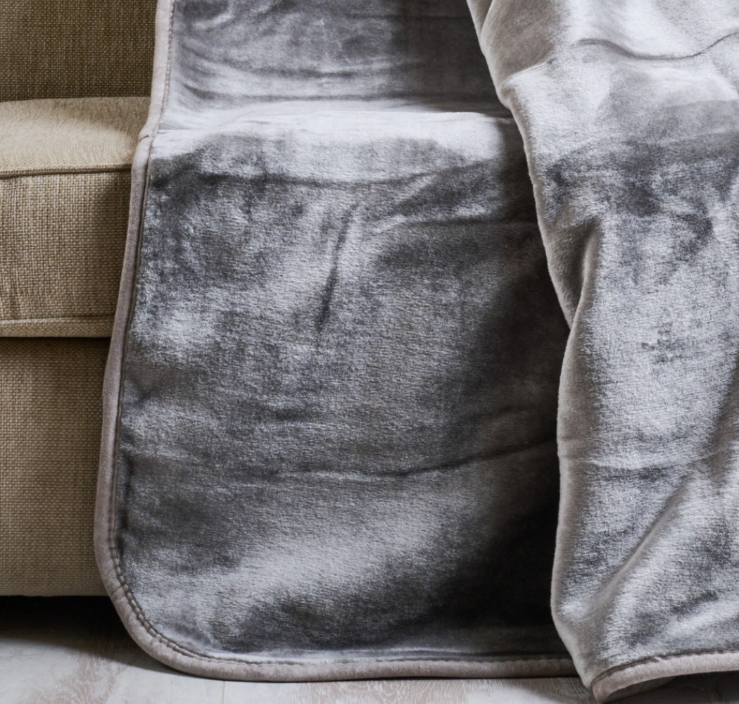 Κουβέρτα μονόχρωμη Βελούρ ''Silk Touch'' Grey