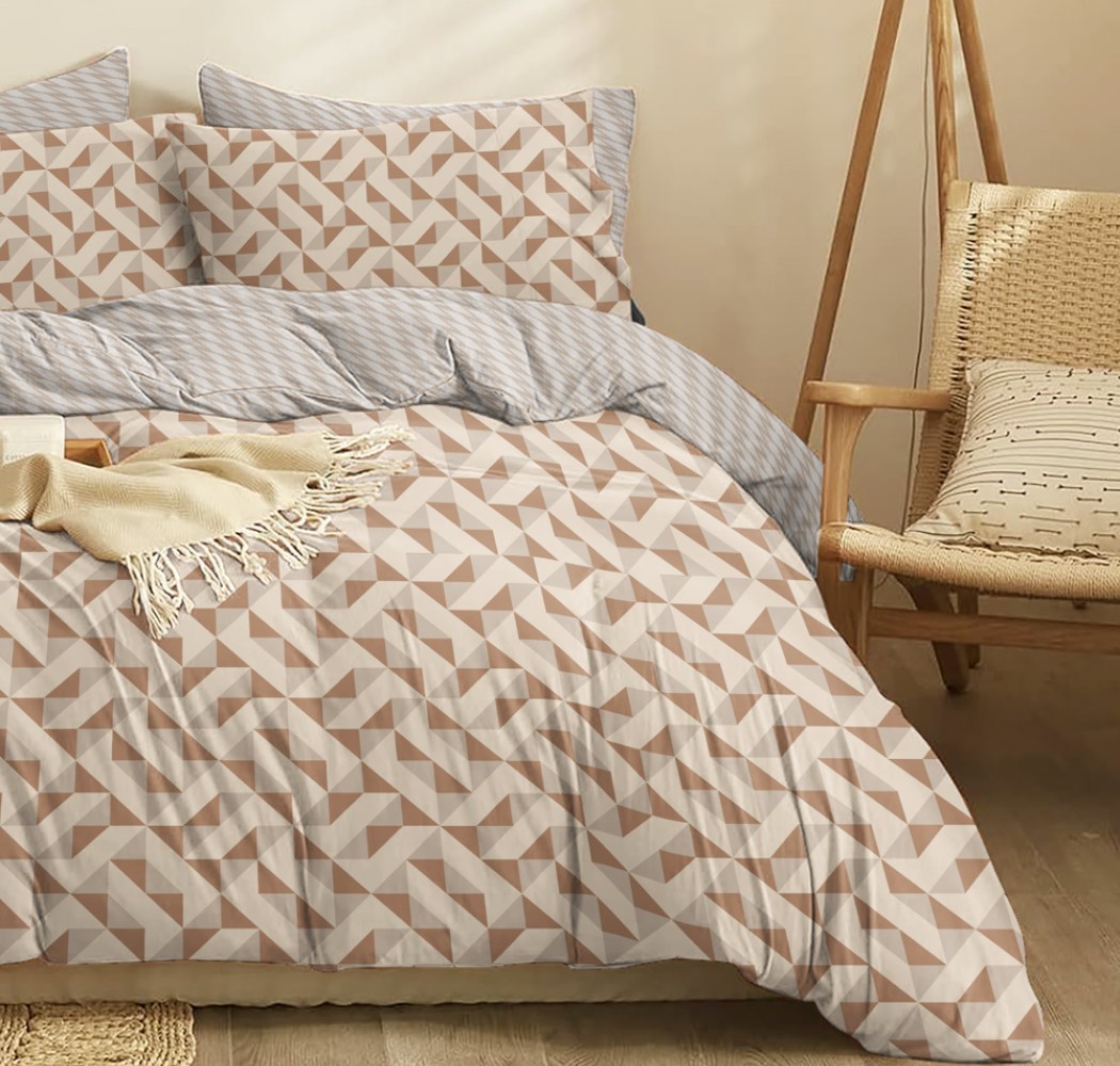Marta Mira Brown Duvet Cover