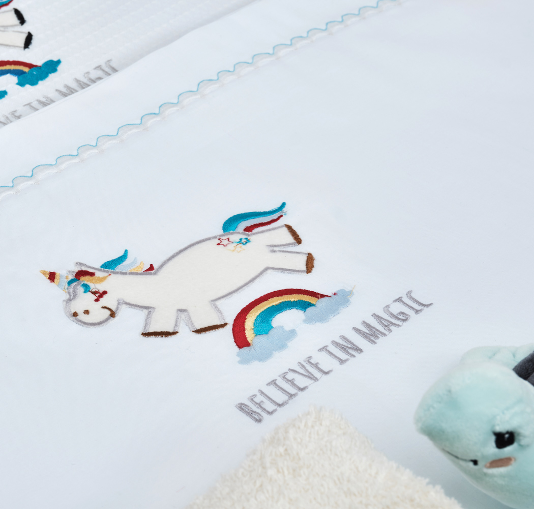 Σεντόνια Σετ “Baby” Λευκό Κέντημα Unicorn Blue