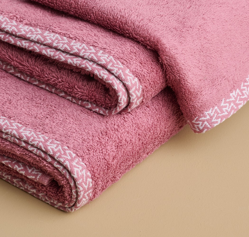 “Saluti” Rose Apple Towel