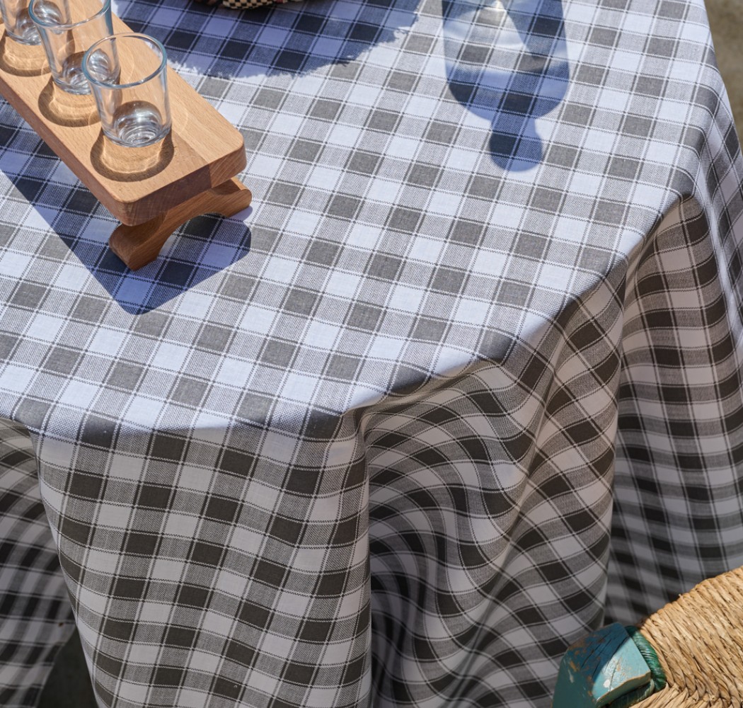 Τραπεζομάντηλο “Multi Line” Checkered Grey