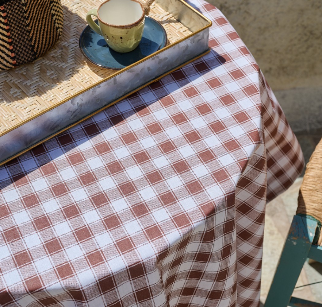 Τραπεζομάντηλο “Multi Line” Checkered Brown