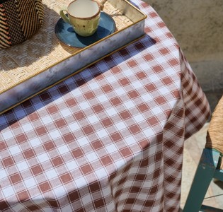 Τραπεζομάντηλο “Multi Line” Checkered Brown