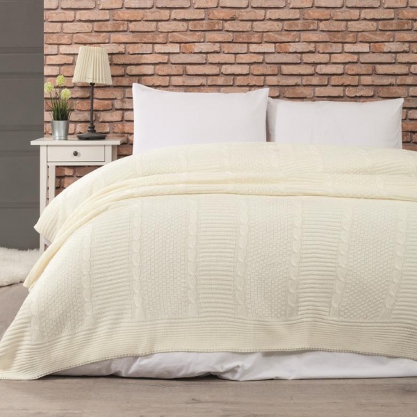 Edenhill Knitted Blanket